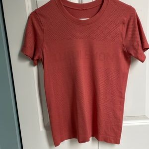 Womens breezy swiftly shirt